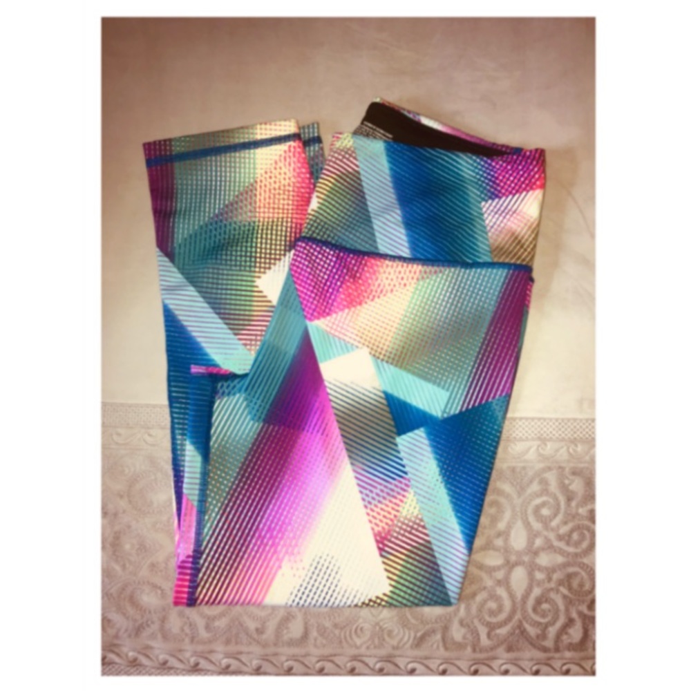 VSX Sport Capri Leggings